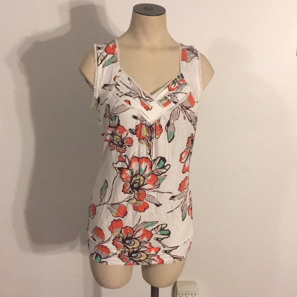 Flowered tank